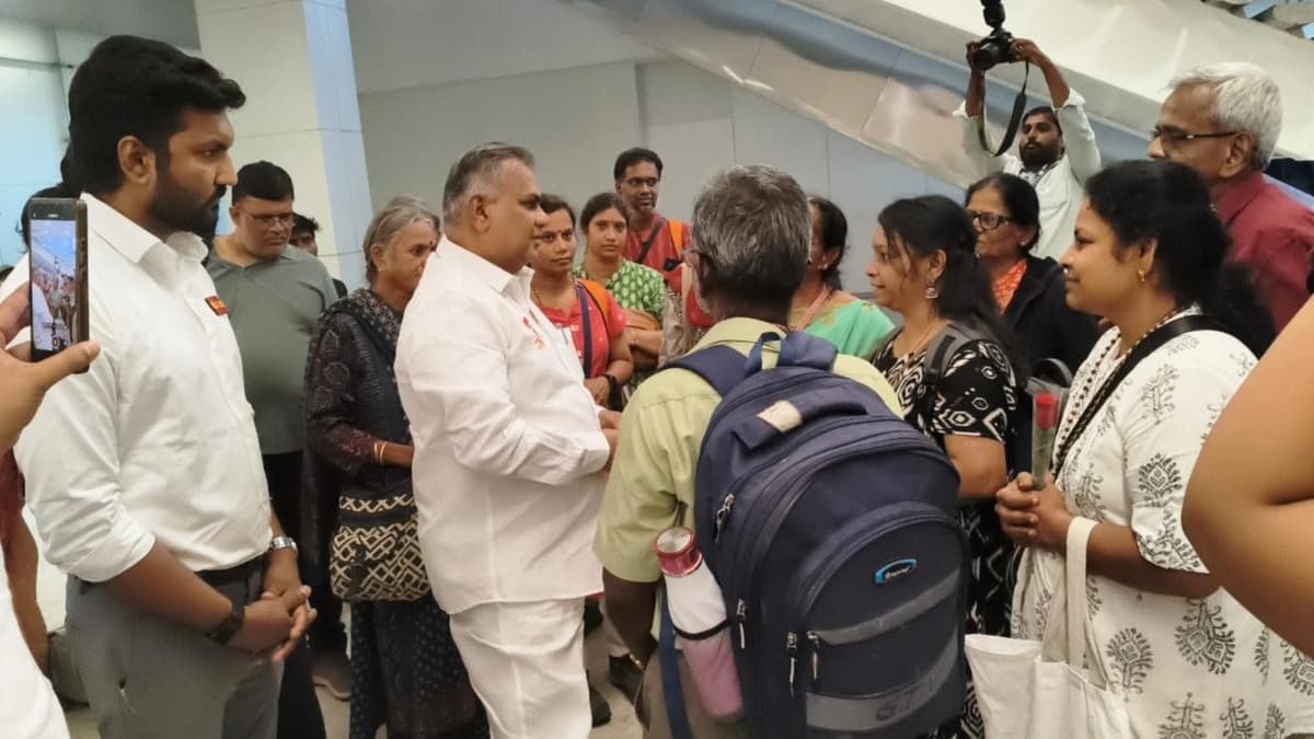 నేపాల్ వరదల నుంచి రక్షించిన 21 మంది యాత్రికులు చెన్నైకి