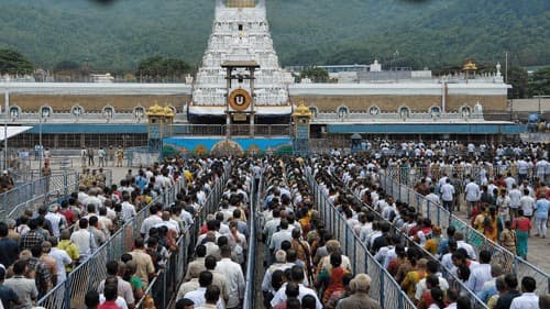 తిరుమలలో భక్తుల రద్దీ.. సర్వదర్శనానికి 12 గంటలు