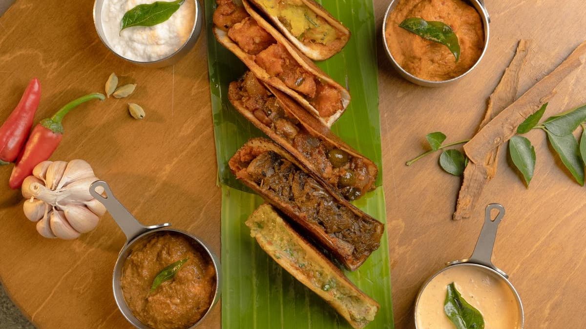 కోయంబత్తూరు రేడియో రూమ్ – బెన్నే దోసా & కాక్‌టెయిల్స్