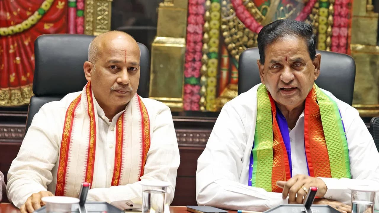 భక్తులు, ఉద్యోగుల సంక్షేమానికి పెద్దపీట: బి.ఆర్.నాయుడు