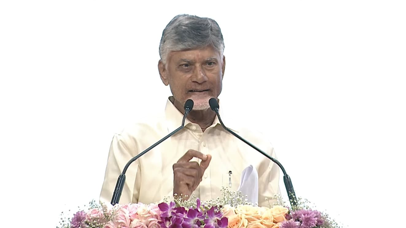 లడఖ్‌లోనూ అమరావతి గురించి మాట్లాడుకుంటున్నారు: చంద్రబాబు