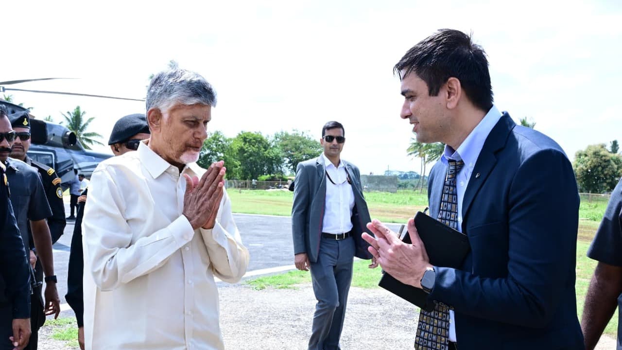 కుప్పంలో సీఎం చంద్రబాబుకు ఘన స్వాగతం