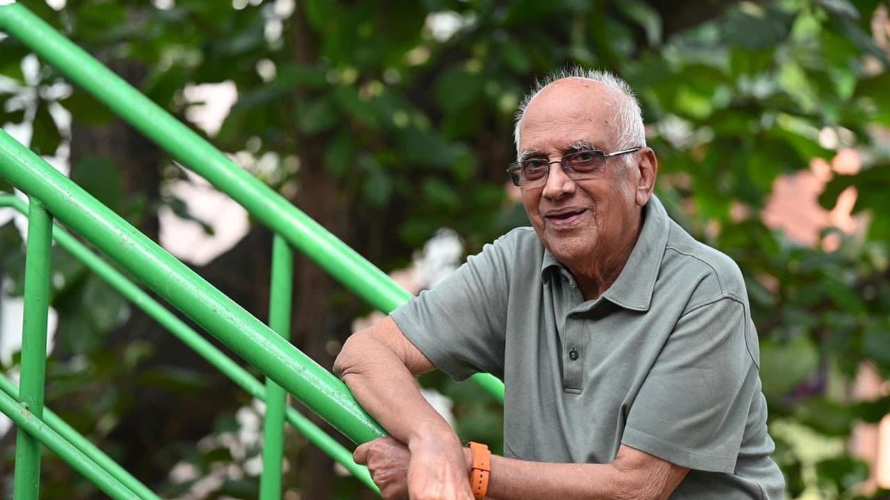 చెన్నైలో ముగిసిన సింగీతం శ్రీనివాసరావు అంత్యక్రియలు